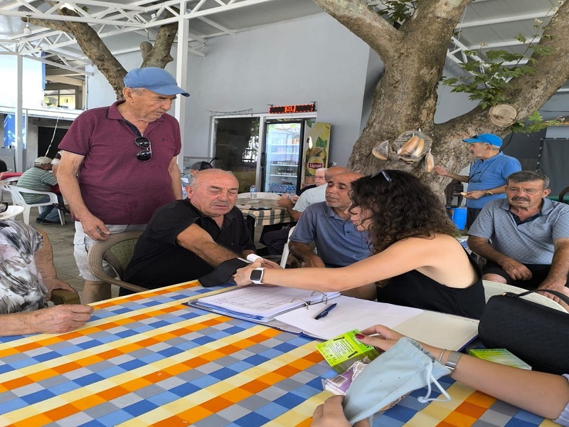 Sağlık İşleri Müdürlüğü Personelimizden Vatandaşlarımıza Destek